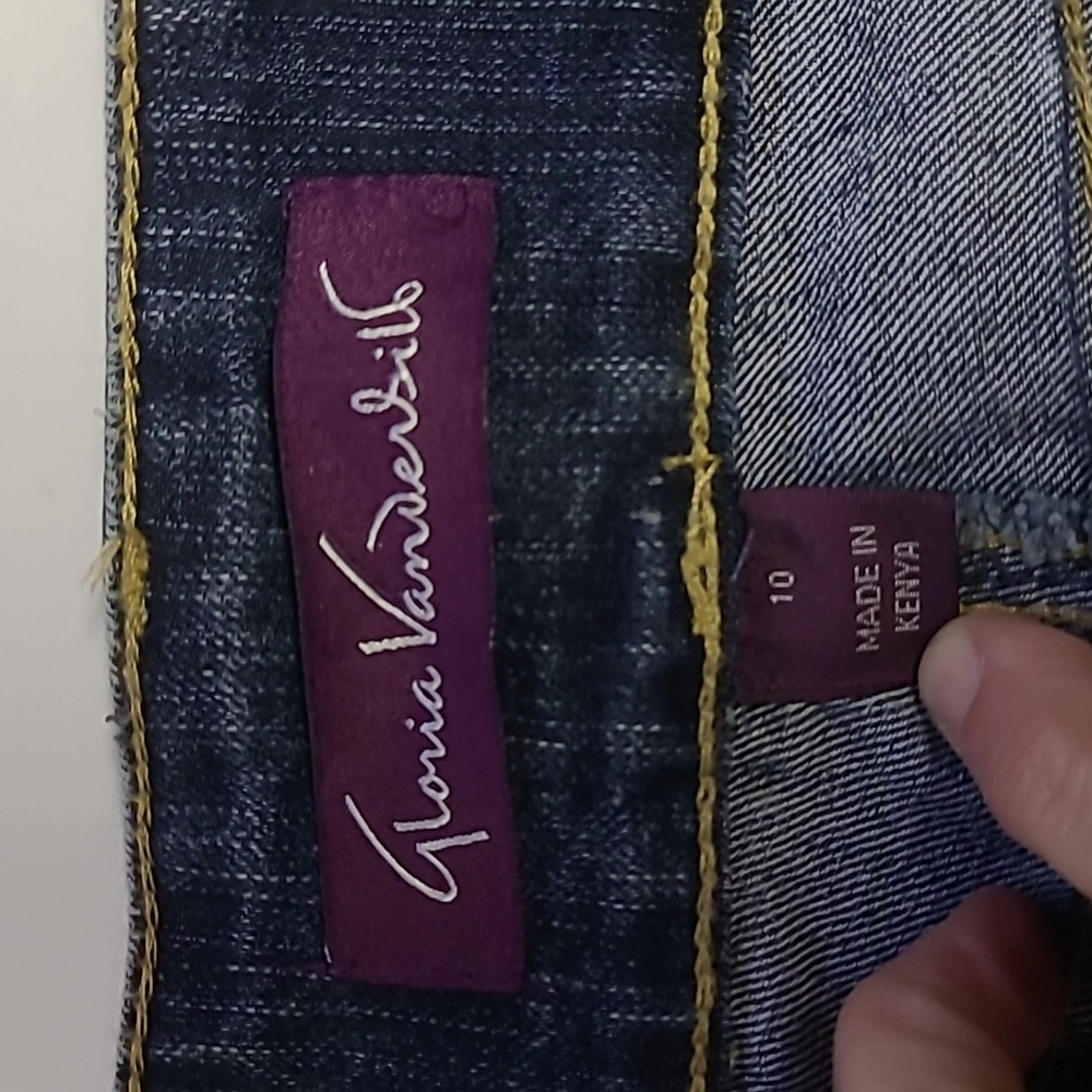 Jeans - Picture 5 of 5